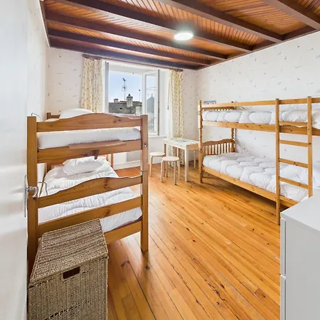 Vue Pour 4 Adultes Et 4 Enfants - Tudy *